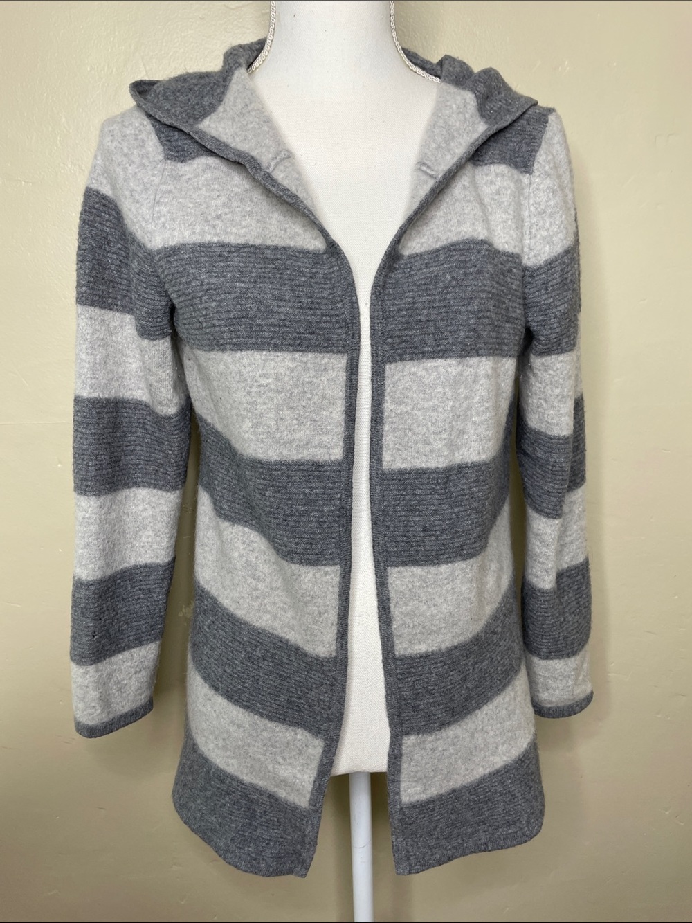 InCASHMERE Gray Striped 100% CASHMERE Hooded Open Front Cardigan Sweater Medium